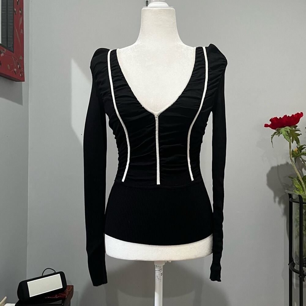 NEW Bebe Ruched Striped Plunge V-Neck Two Tone Fitted Long Sleeve Sweater Top S